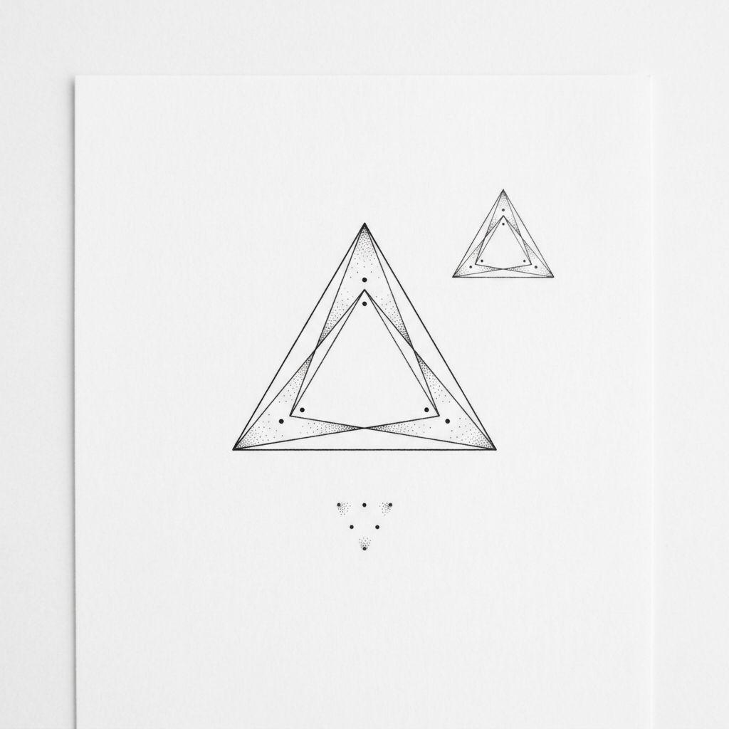 idée tatouage discret homme triangle fine line, design sur fond blanc