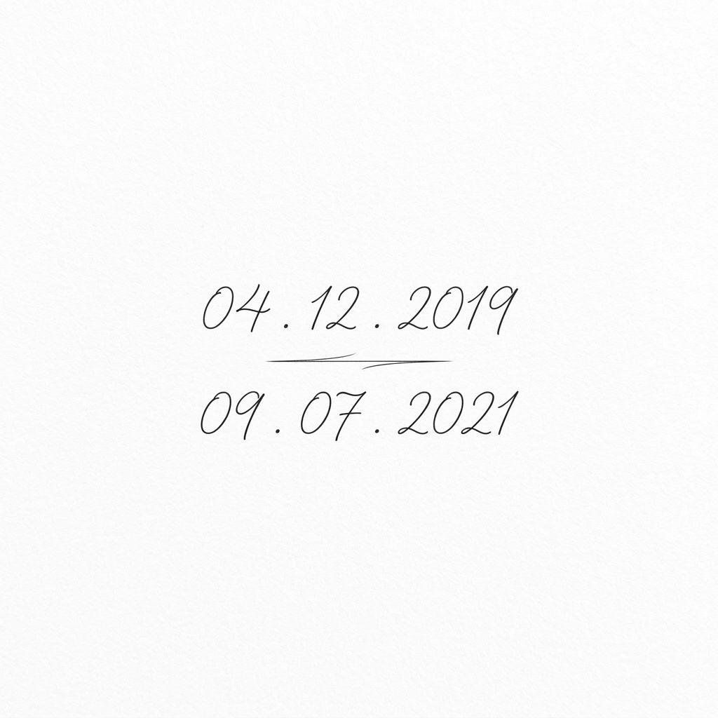 idée tatouage parents deux dates fine line, design sur fond blanc