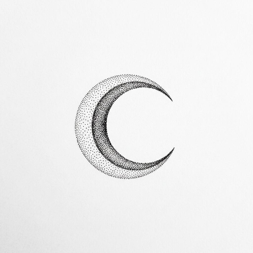 idée tatouage petit lune dotwork miniature, design sur fond blanc