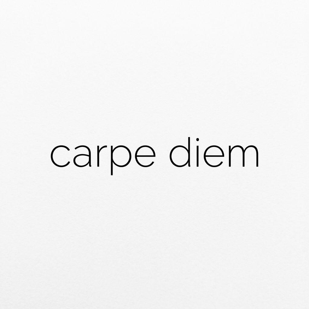 idée tatouage phrase carpe diem minimaliste, design sur fond blanc
