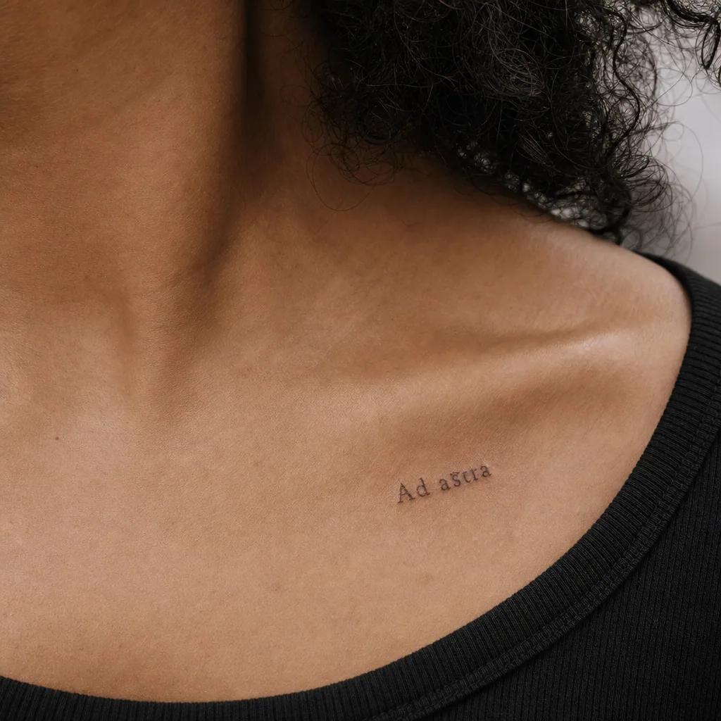 idée tatouage écriture script fine line délicat, photo réaliste sur peau