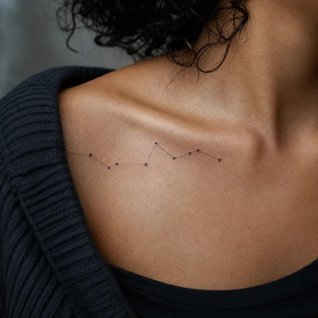 idée tatouage femme discret constellation dotwork, photo réaliste sur peau